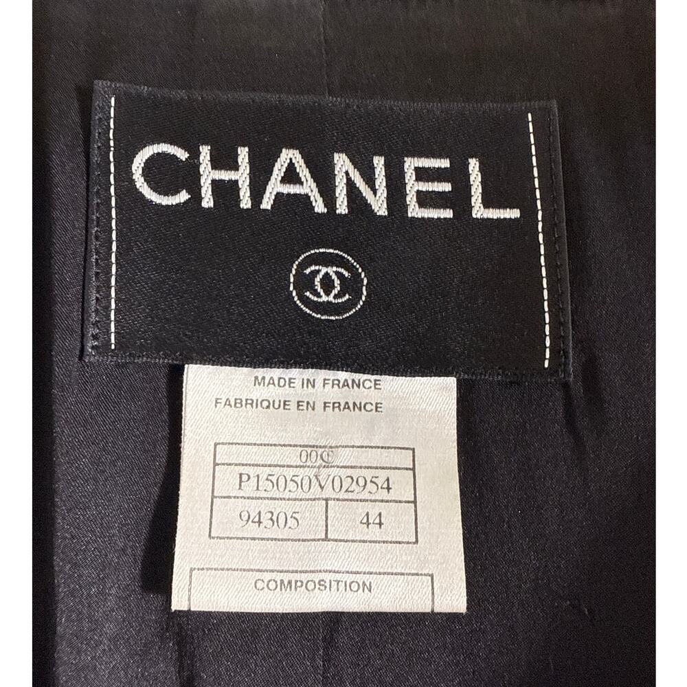 Vintage Chanel Single Breasted Fitted Wool Blazer in Black Size 44 - Picture 9 of 9